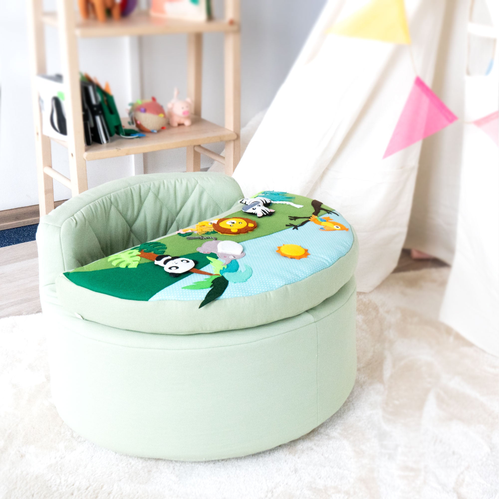 Activity chair round Activity chair Rondo green with jungle cushion
