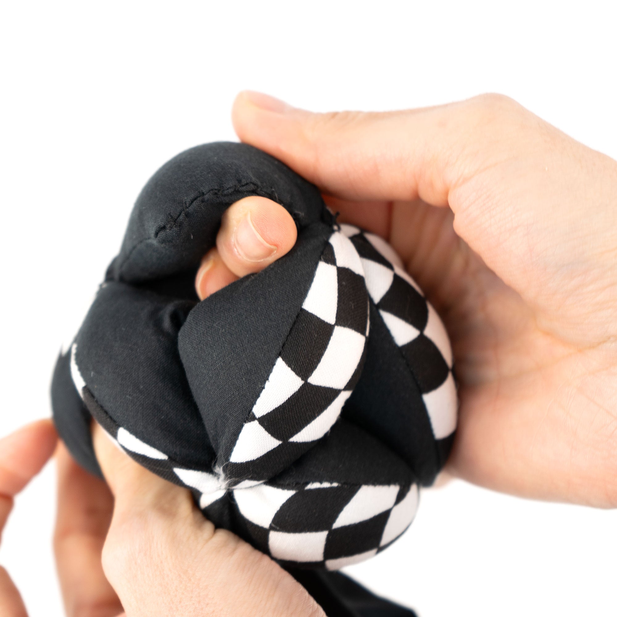Contrast magic ball