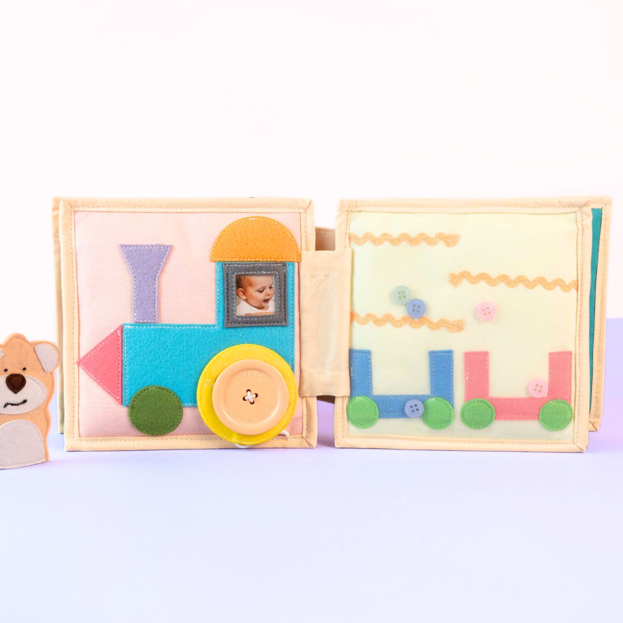 Aeroplane - 6 Pages Mini Quiet Book 