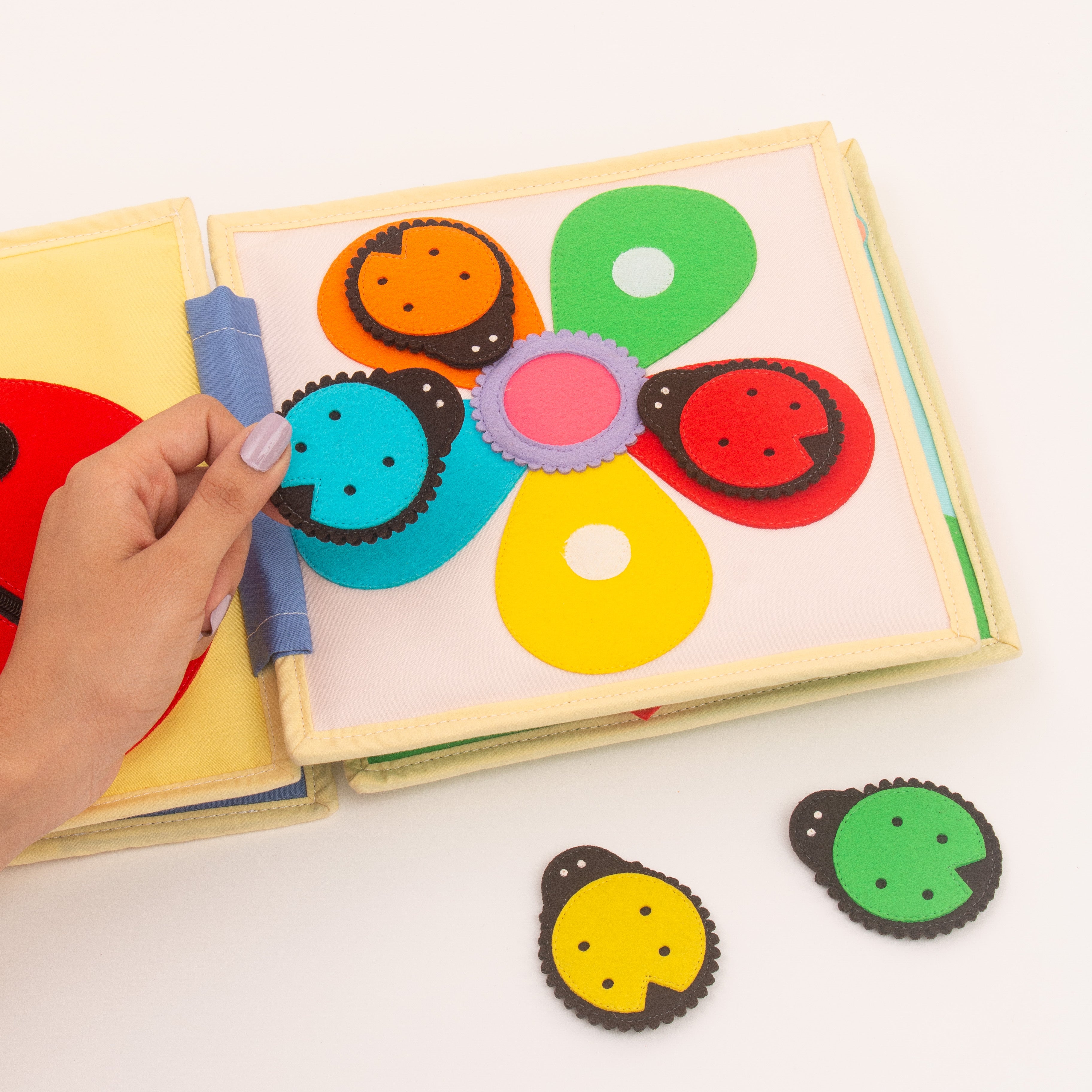 Pastel young owl- 6 Pages Quiet Book